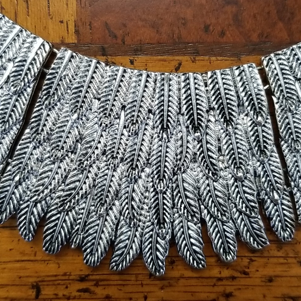 Necklace - Picture 2 of 4